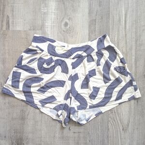 Fighting Eel White Shorts (XS)